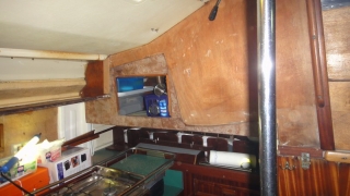 pantry-cockpit-fertig